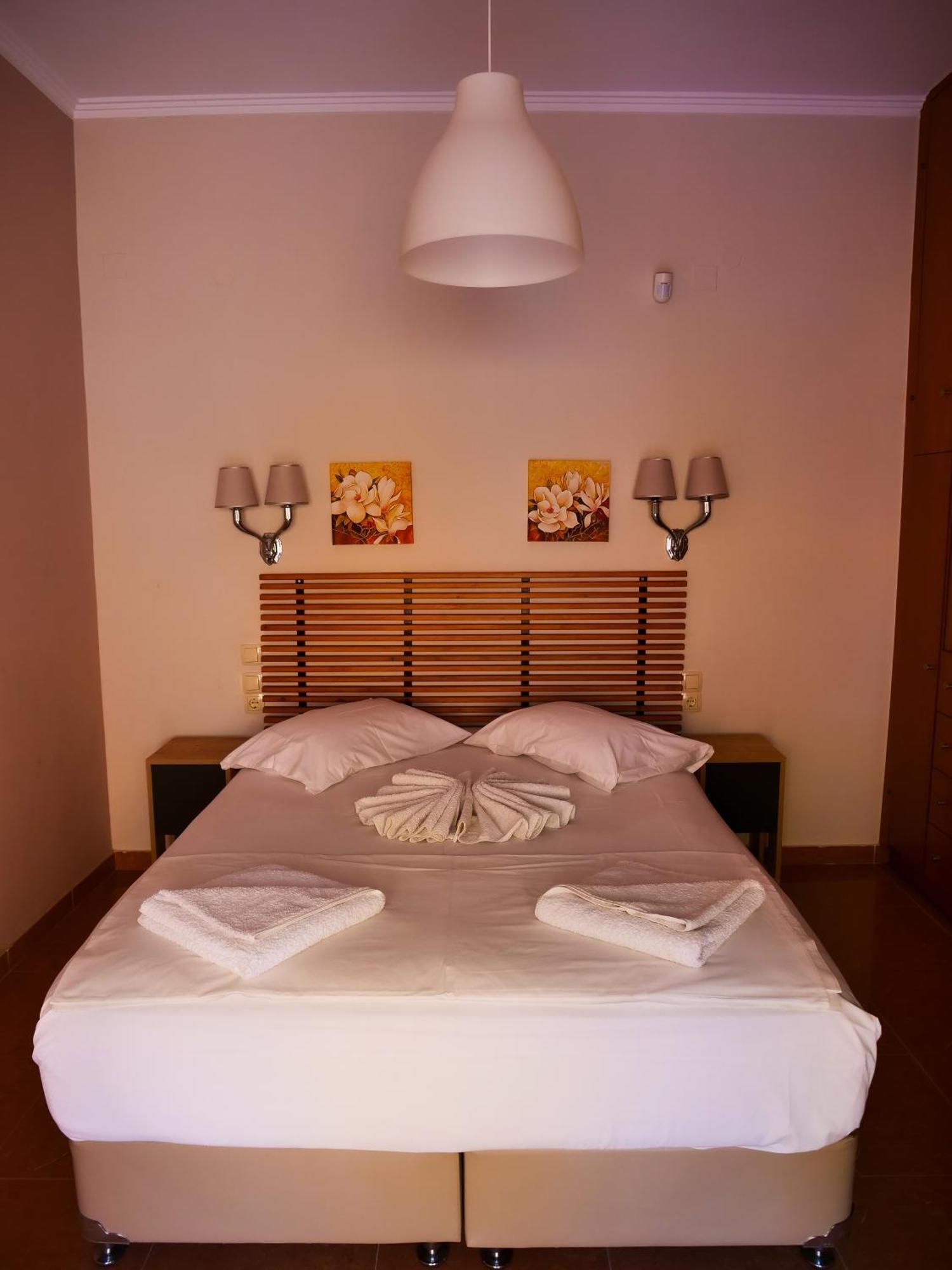Cosy Apartments Daphne Daratsos Esterno foto