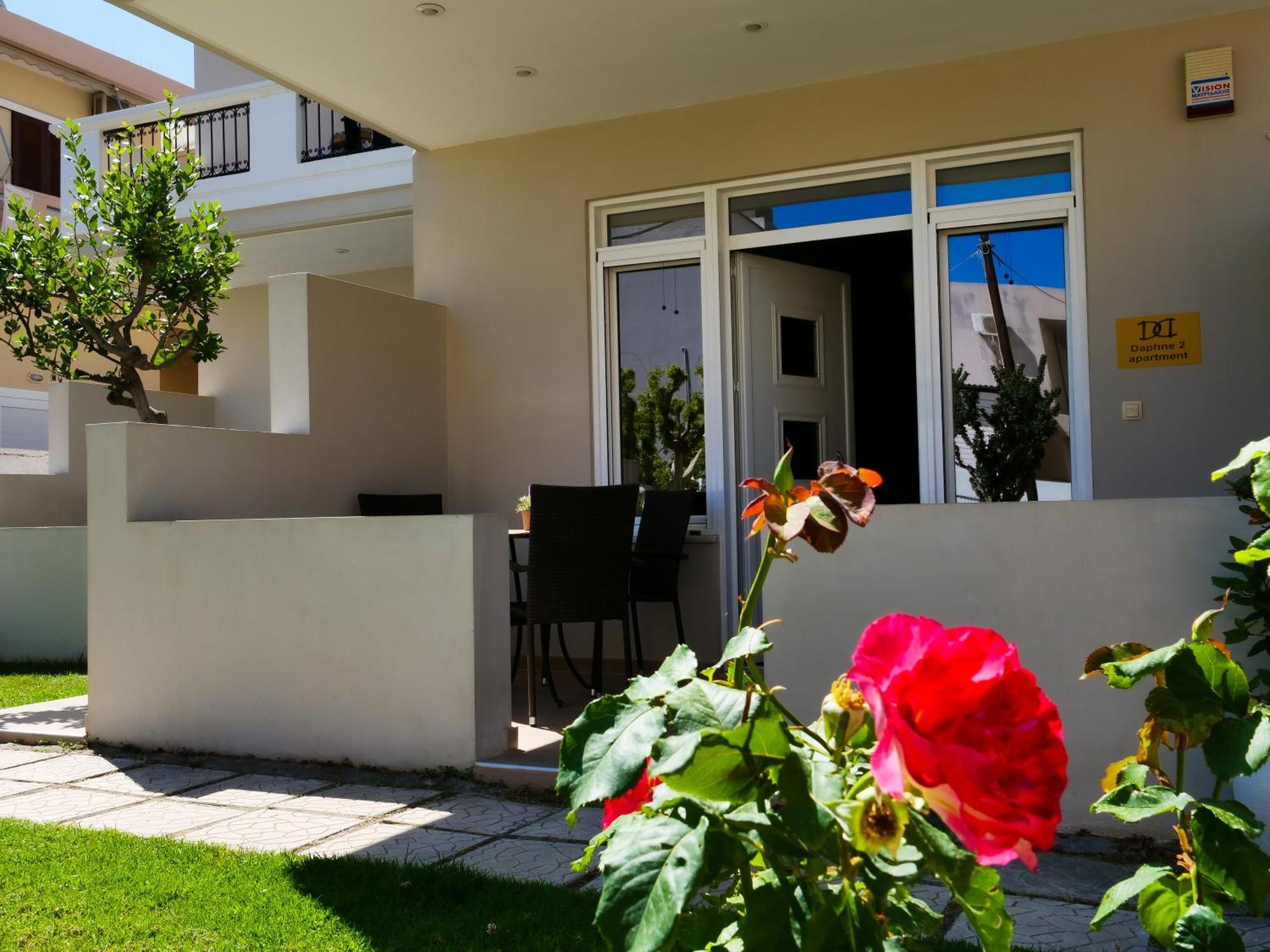 Cosy Apartments Daphne Daratsos Esterno foto